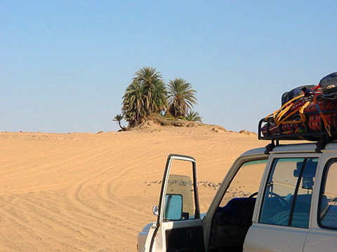 Bent pyramid